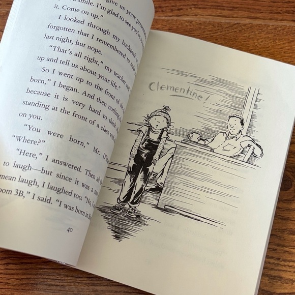 Clementine, Friend of the Week by: Sara Pennypacker paperback book - Picture 2 of 3